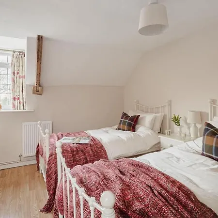 Holiday home Garth Village Dog-friendly Sleeps 4 Scarborough